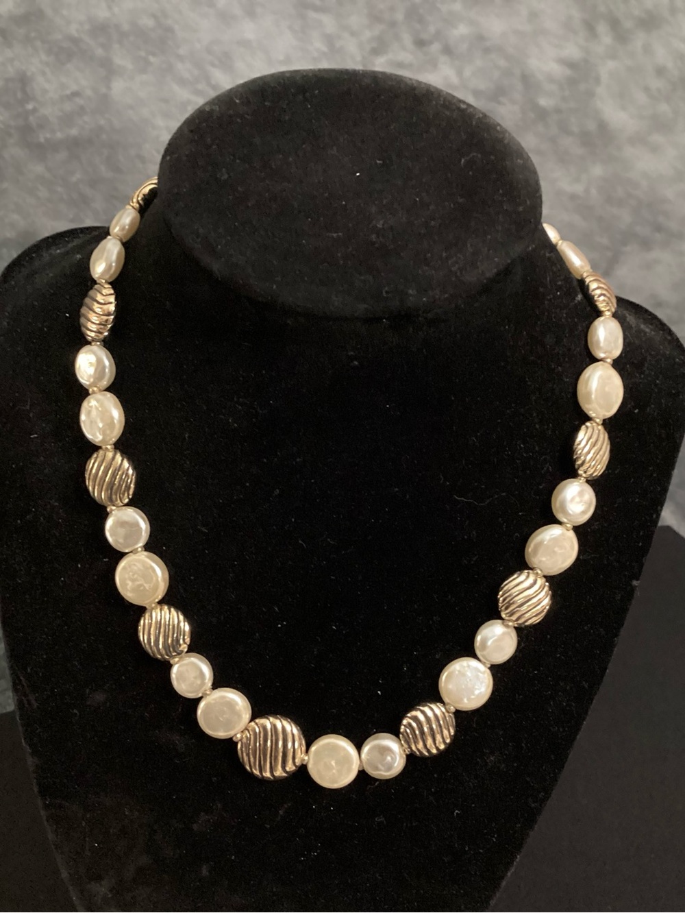 Jones New York JNY Faux Pearl Gold Tone Statement Necklace